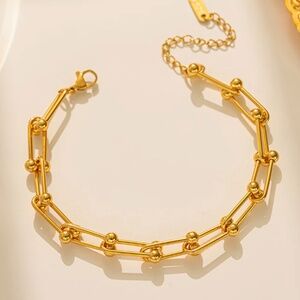 Moderate Luxury Women U-Shape Titanium Steel 18K Gold Plated Bracelets